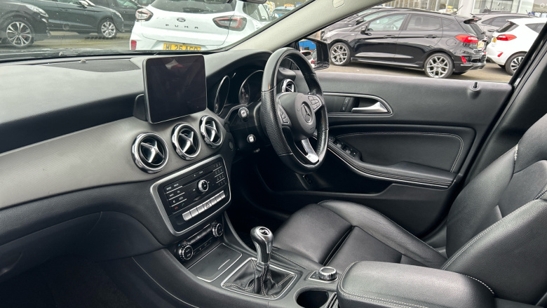 Mercedes-Benz GLA 200 Sport 5dr Petrol Hatchback